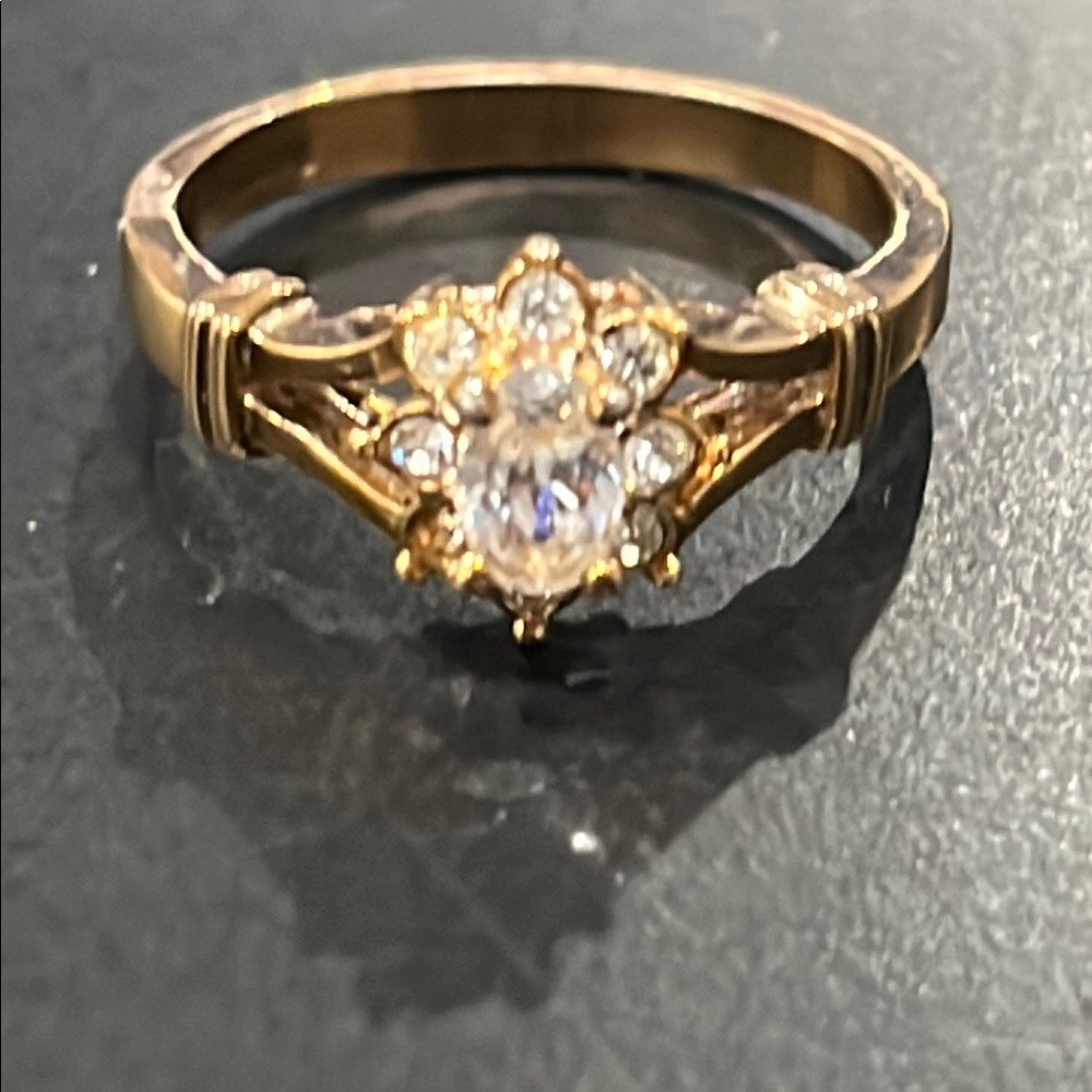 *Vintage-Inspired Ring with Gemstones